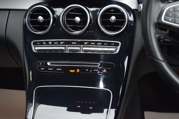Used Mercedes-Benz C Class 2018 for sale - 76265733: Photo 28