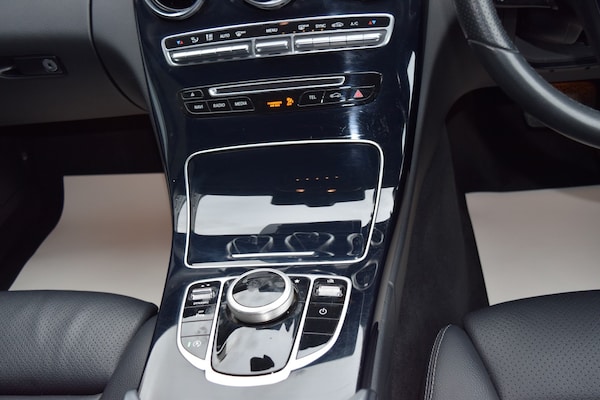 Used Mercedes-Benz C Class 2018 for sale - 76265733: Photo 30