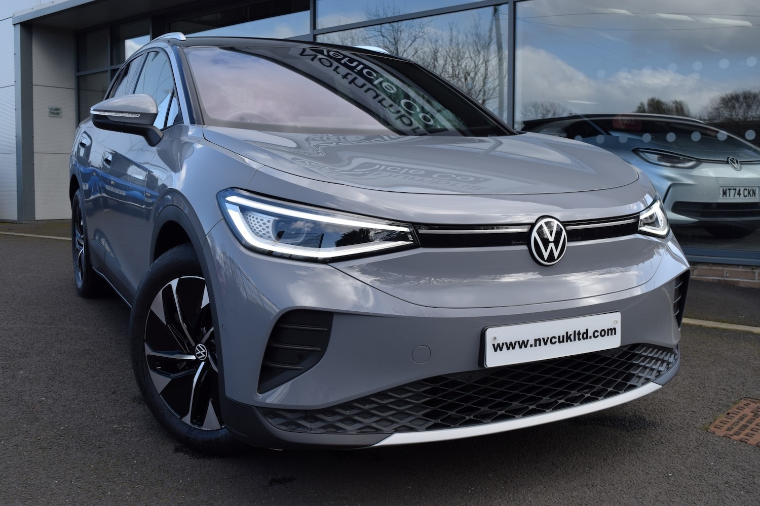 Used Volkswagen ID.4 2024 for sale - 78040598: Photo 1