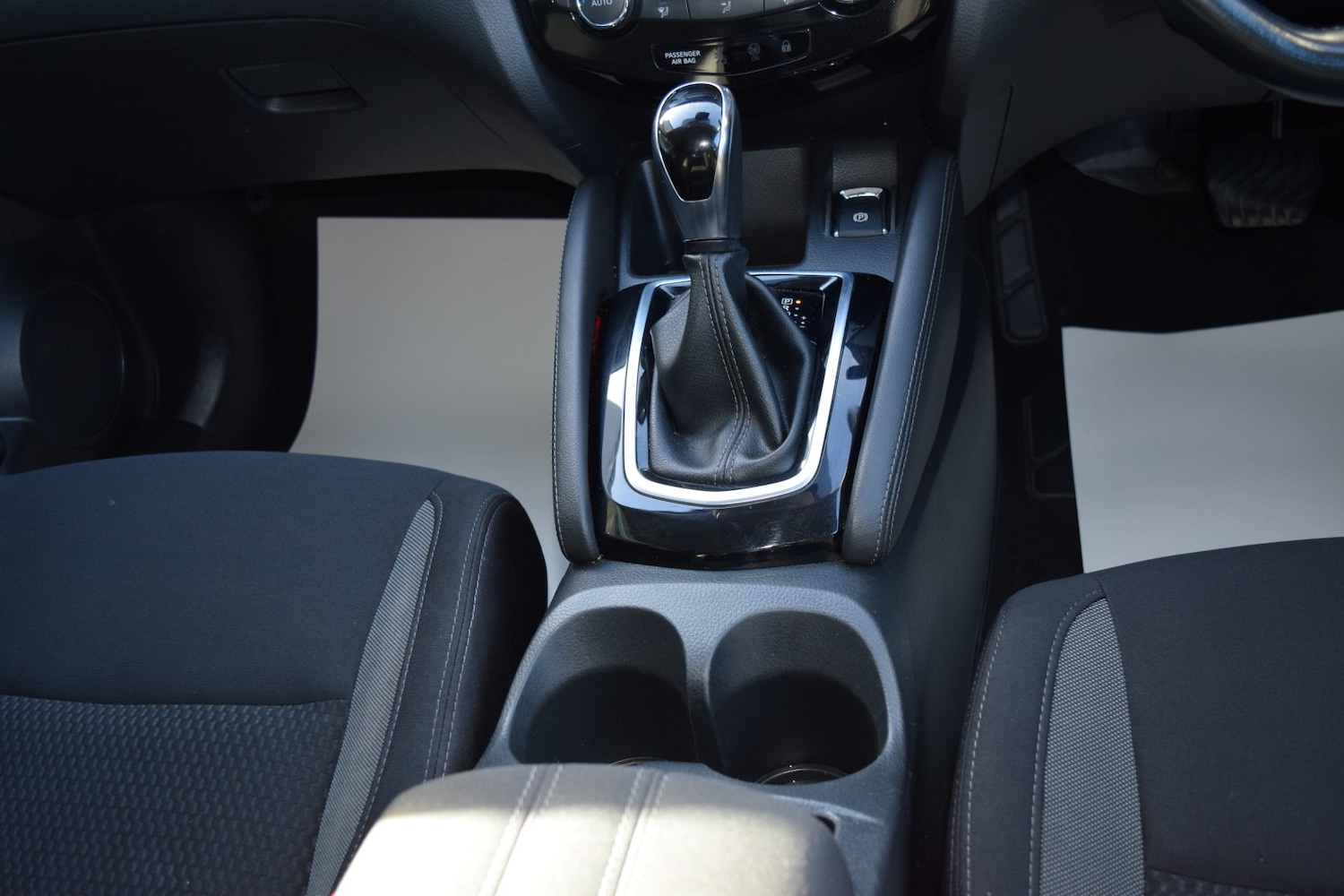 Used Nissan Qashqai 2017 for sale - 76706778: Photo 30