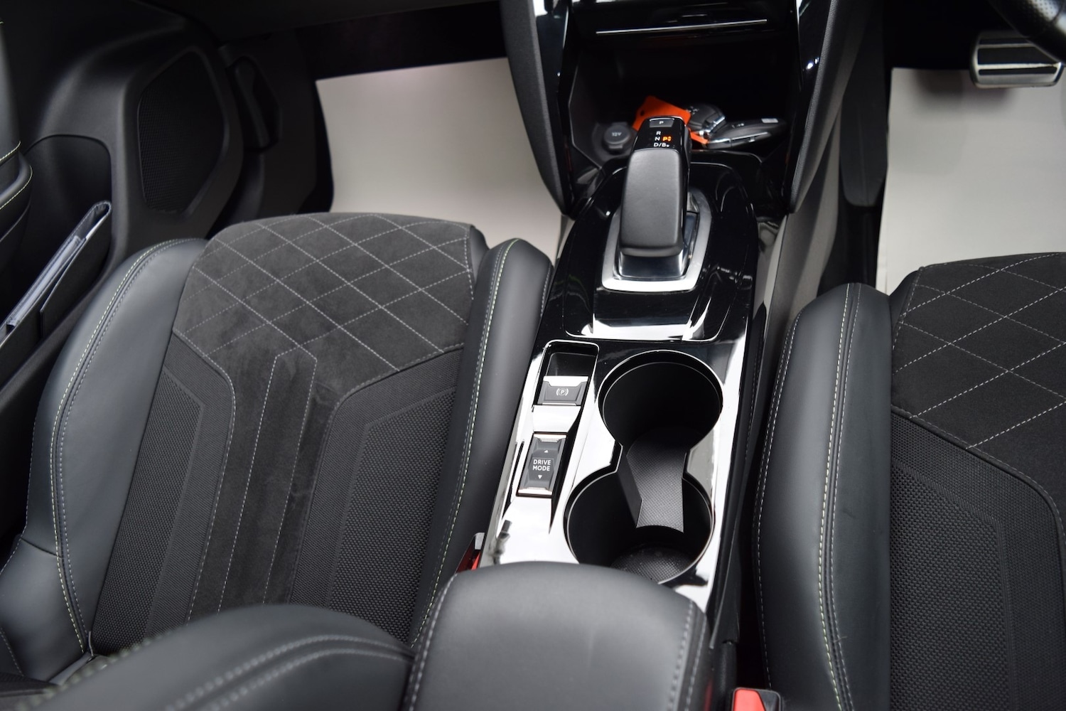 Used Peugeot 2008 2022 for sale - 76309933: Photo 34