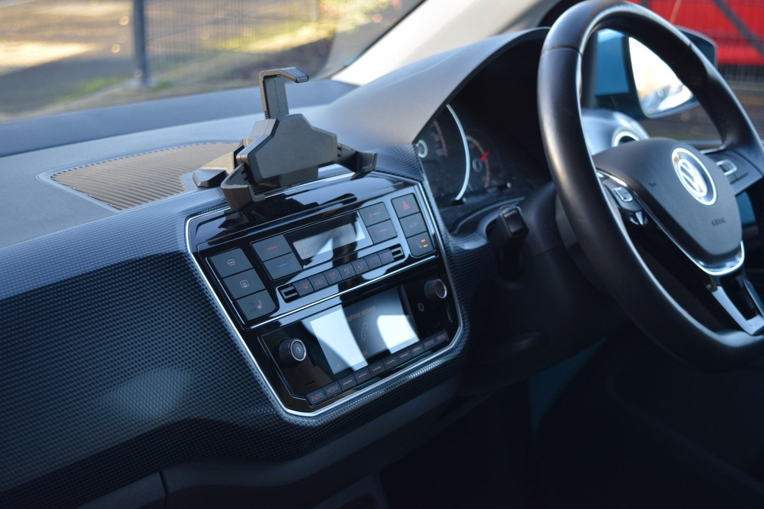 Used Volkswagen up! 2022 for sale - 76784923: Photo 35