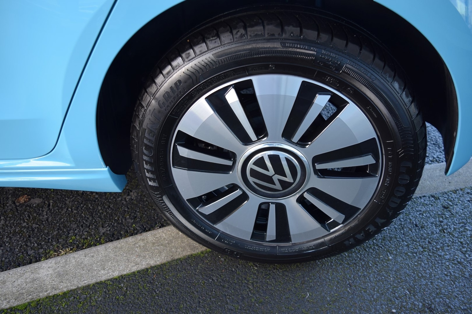 Used Volkswagen up! 2022 for sale - 76784923: Photo 42
