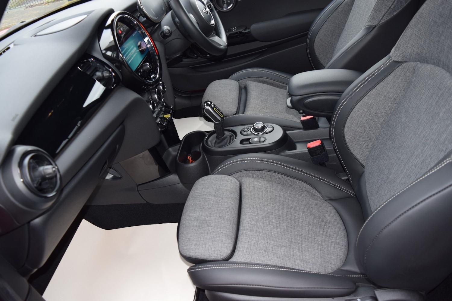 Used MINI Hatch 2022 for sale - 77392168: Photo 11