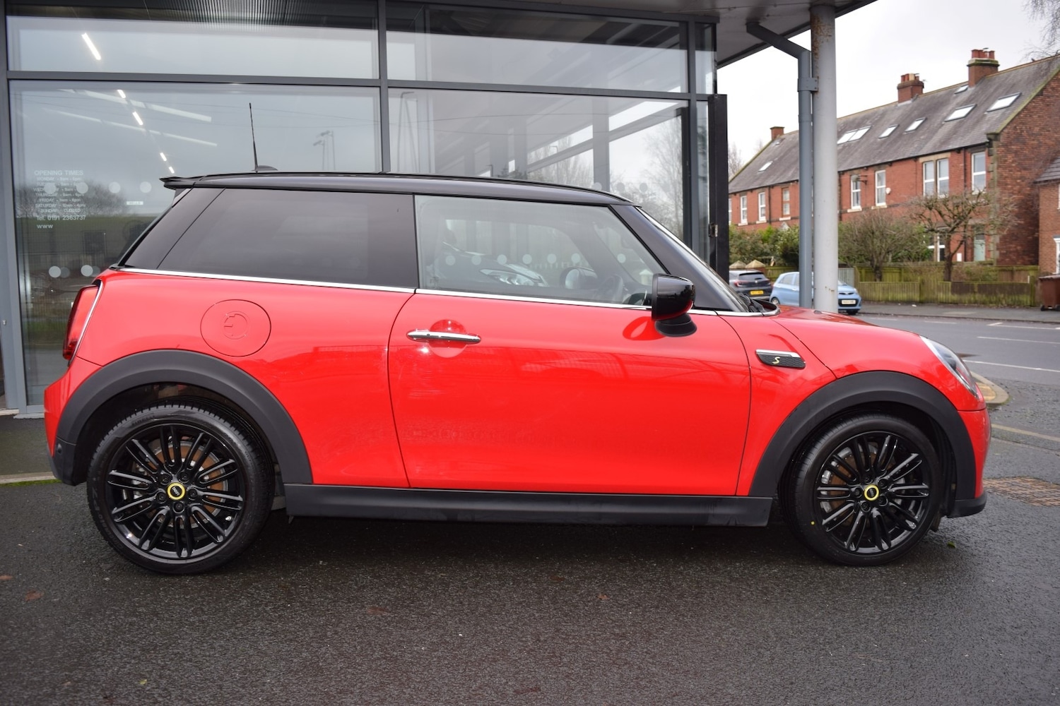 Used MINI Hatch 2022 for sale - 77392168: Photo 2