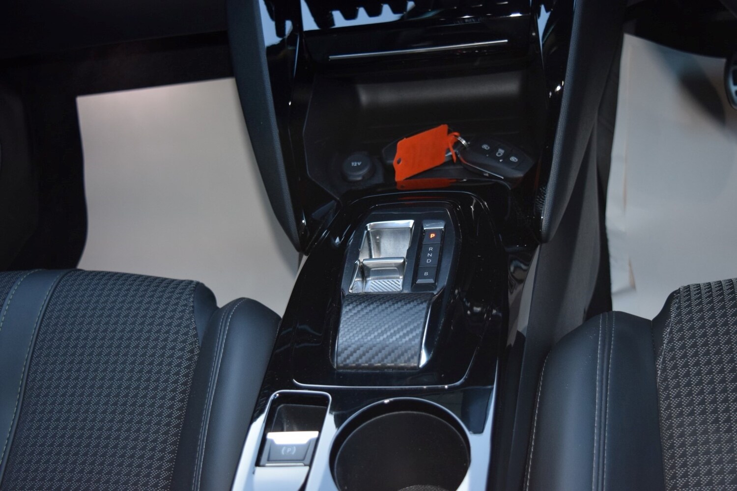 Used Peugeot 2008 2022 for sale - 76723373: Photo 32