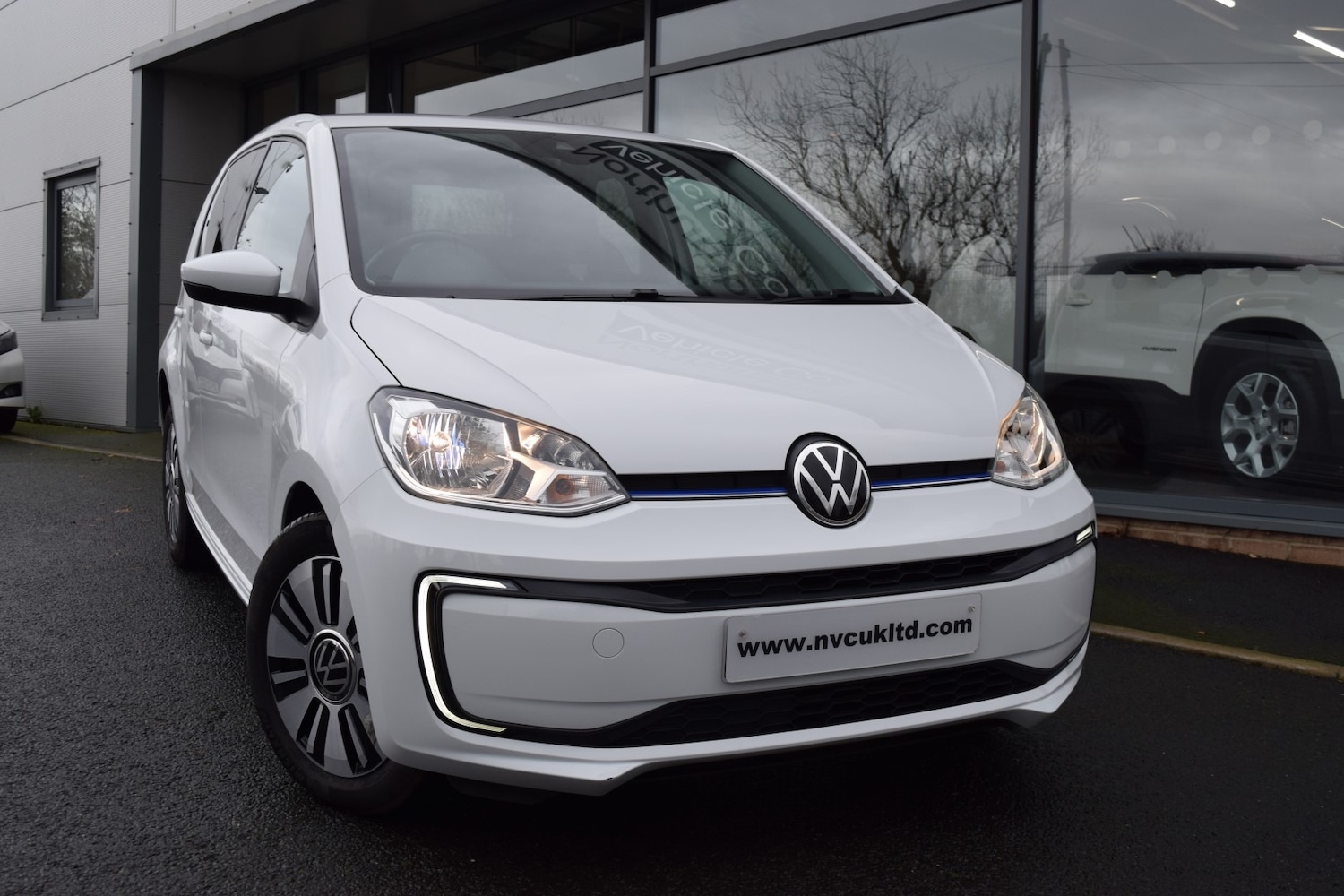 Used Volkswagen up! 2023 for sale - 76578229: Photo 1