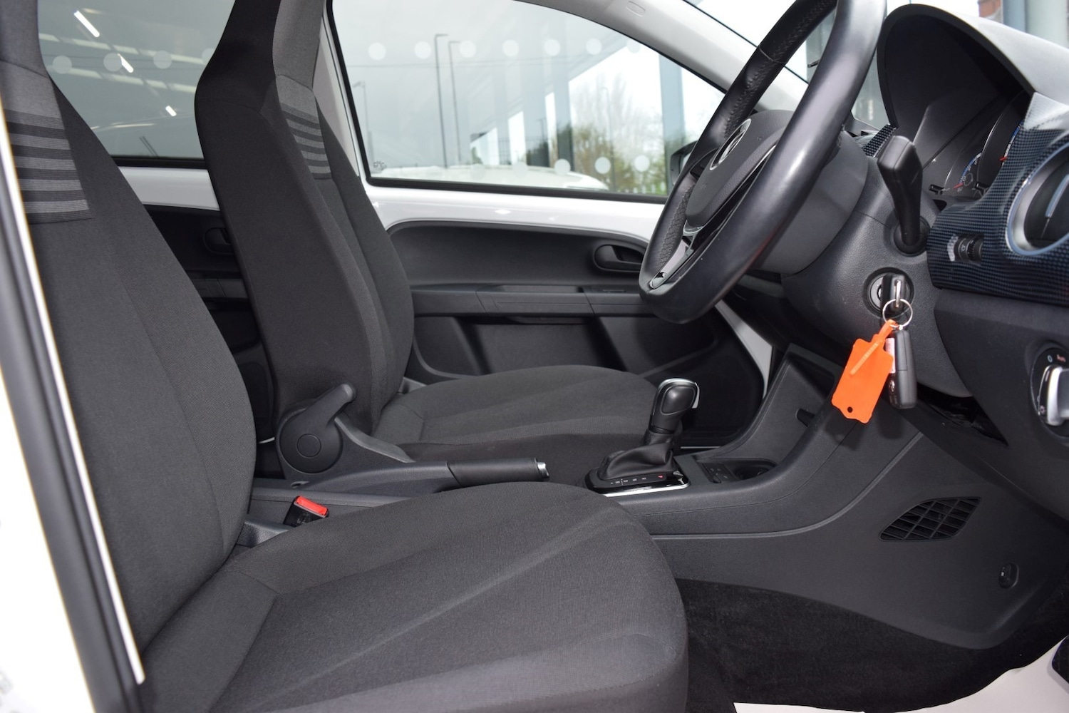 Used Volkswagen up! 2023 for sale - 76578229: Photo 33