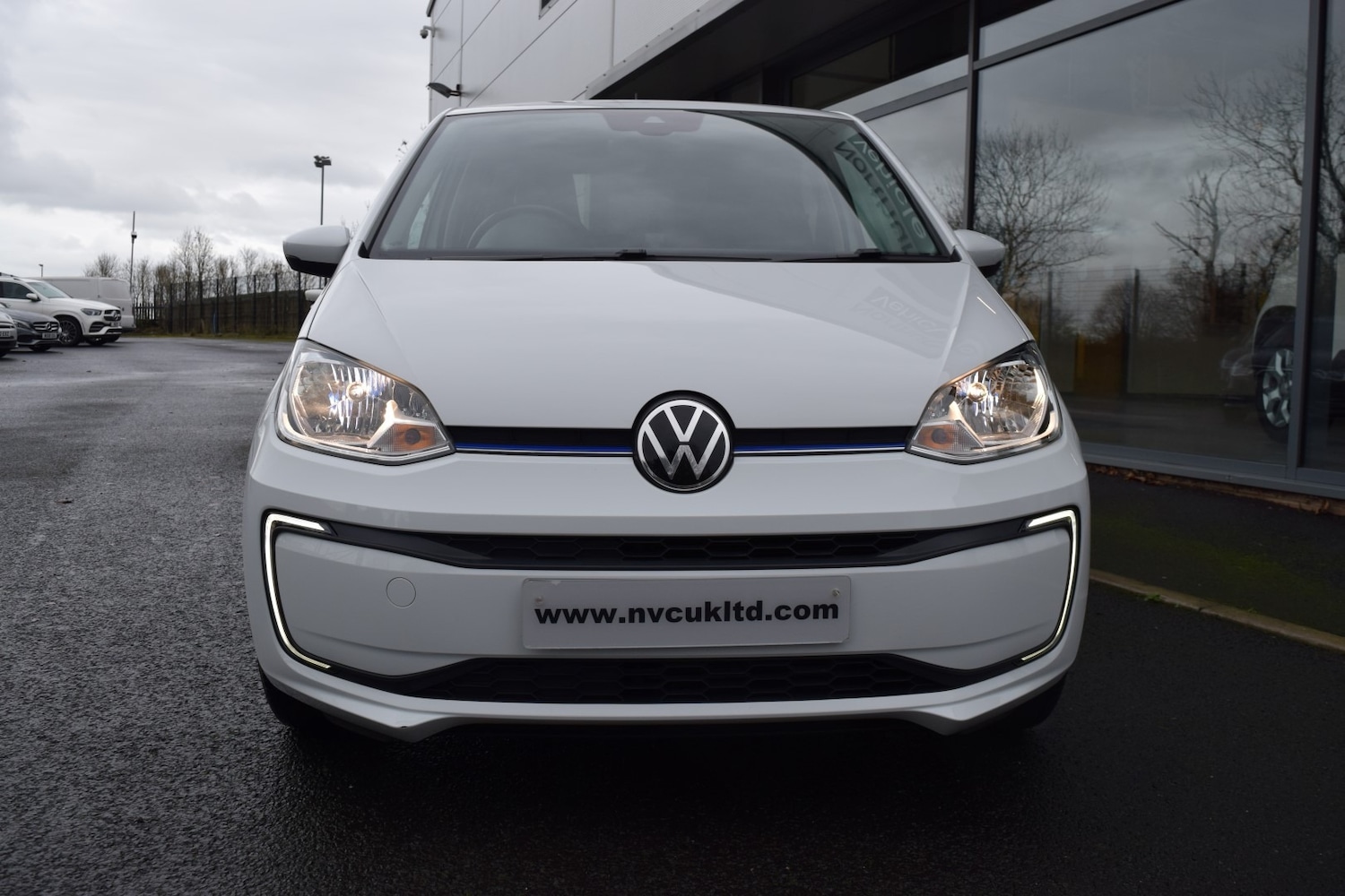 Used Volkswagen up! 2023 for sale - 76578229: Photo 4