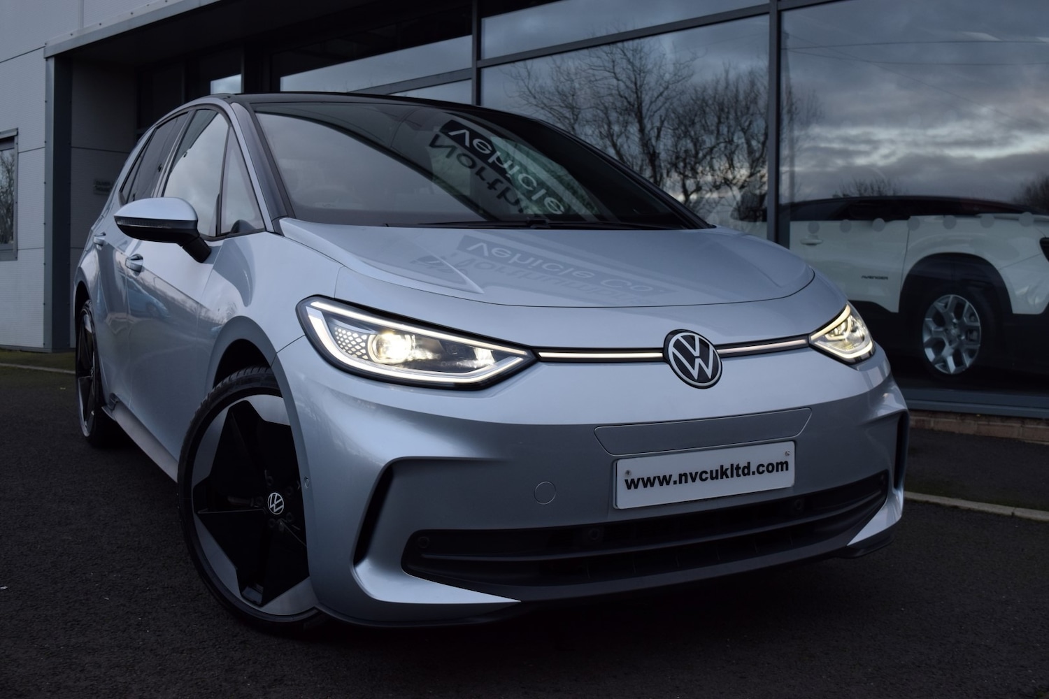 Used Volkswagen ID.3 2024 for sale - 76749057: Photo 1