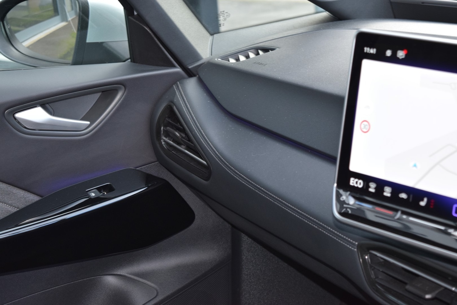 Used Volkswagen ID.3 2024 for sale - 76749057: Photo 16