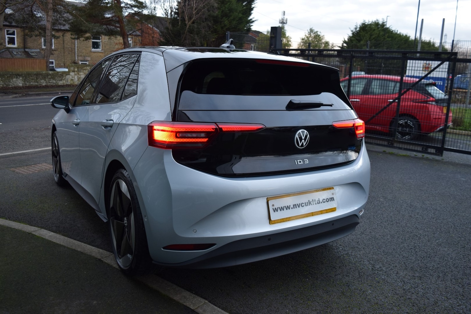 Used Volkswagen ID.3 2024 for sale - 76749057: Photo 8