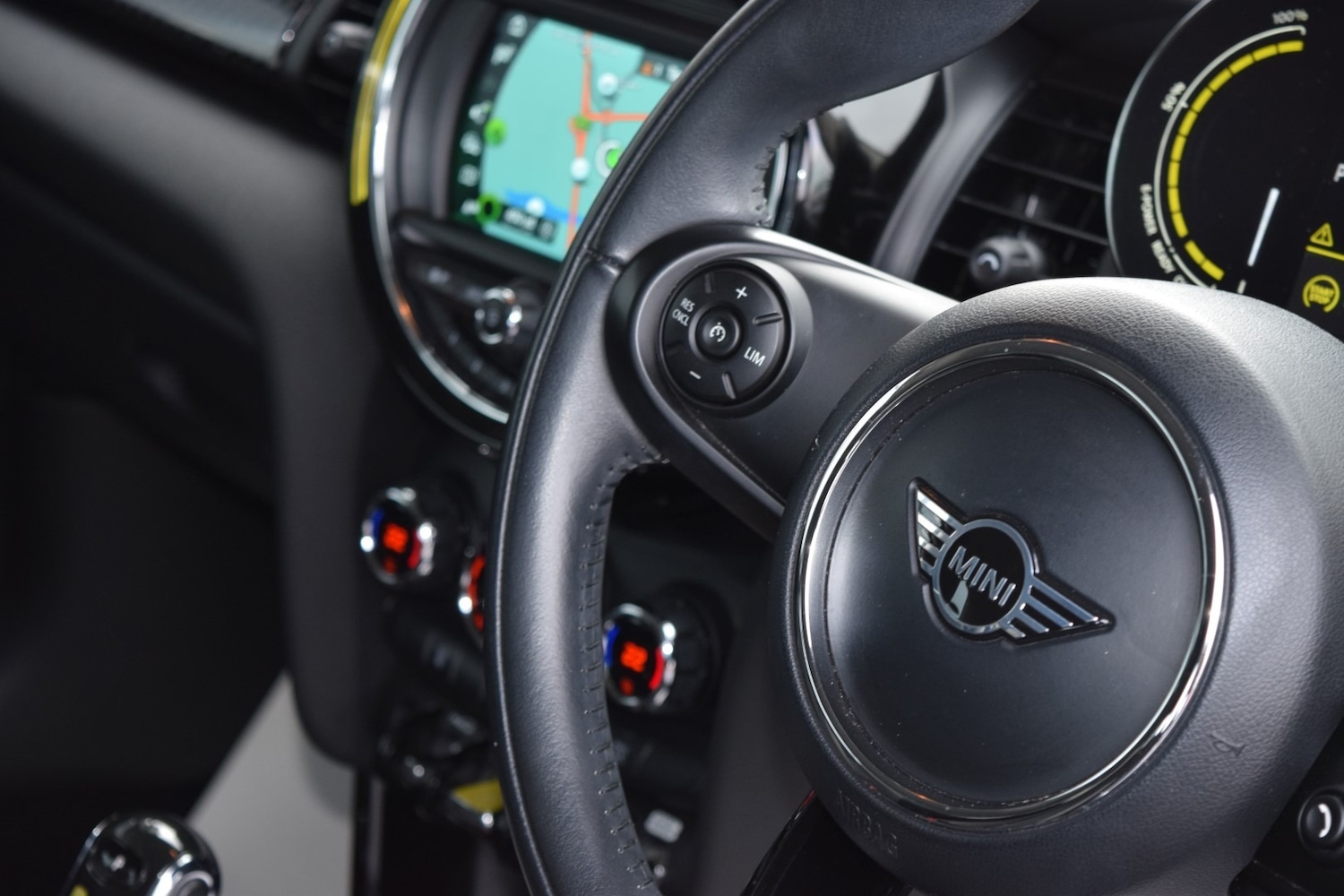 Used MINI Hatch 2020 for sale - 77543668: Photo 17