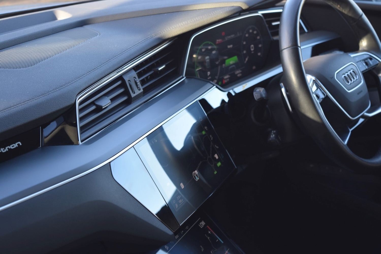 Used Audi e-tron 2022 for sale - 76784718: Photo 40