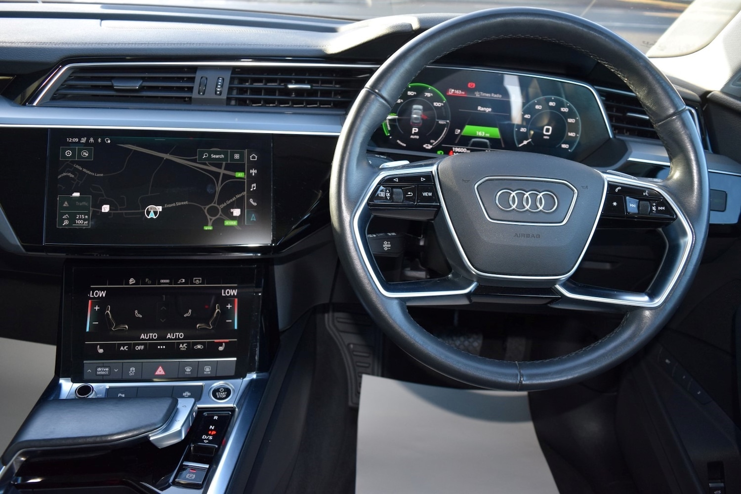 Used Audi e-tron 2022 for sale - 76784718: Photo 9