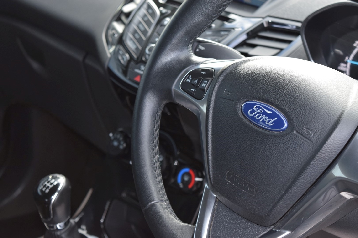 Used Ford Fiesta 2017 for sale - 77917792: Photo 17