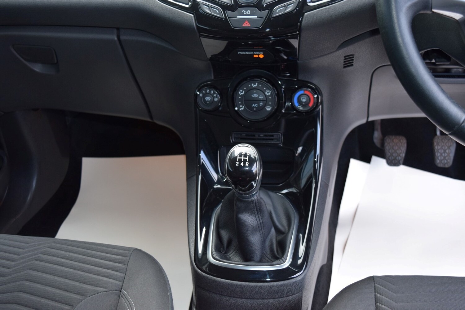 Used Ford Fiesta 2017 for sale - 77917792: Photo 29