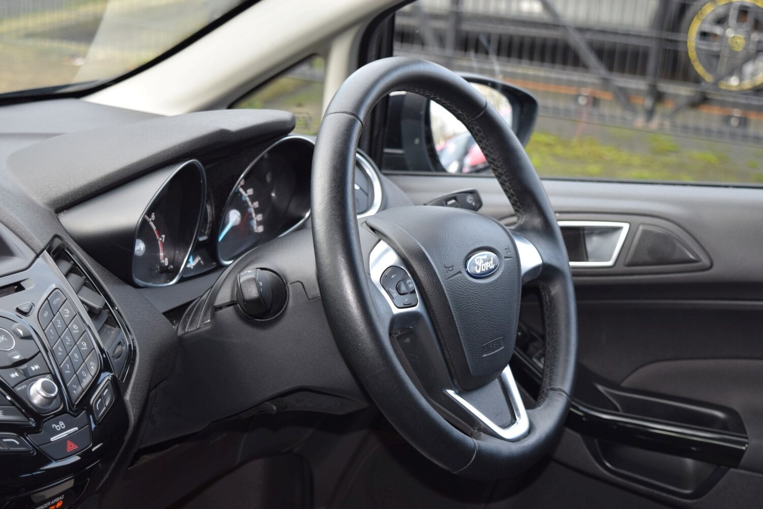 Used Ford Fiesta 2017 for sale - 77917792: Photo 35