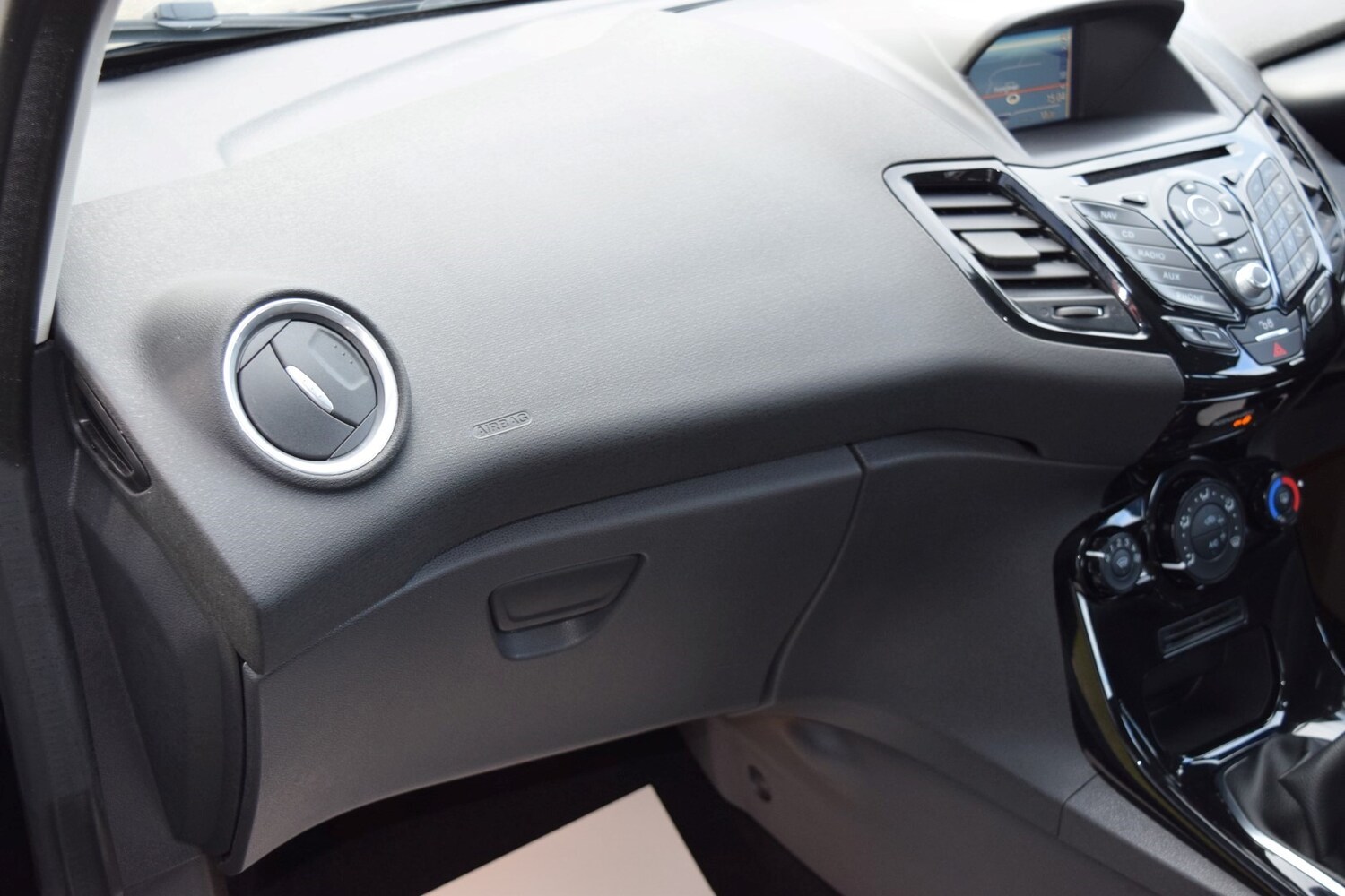 Used Ford Fiesta 2017 for sale - 77917792: Photo 38