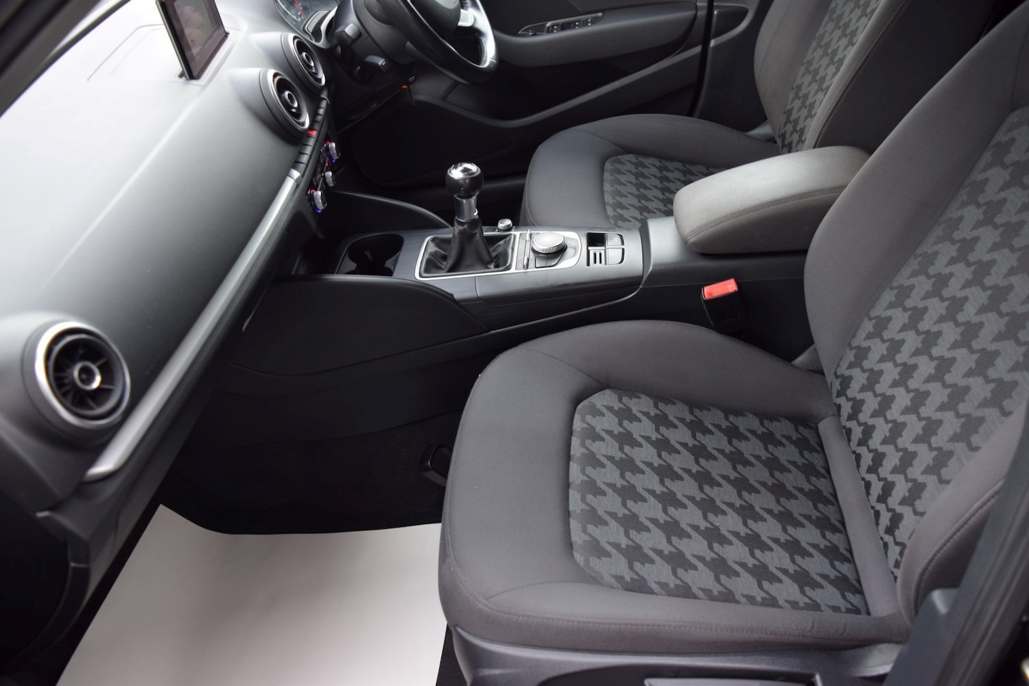 Used Audi A3 2015 for sale - 76331200: Photo 11