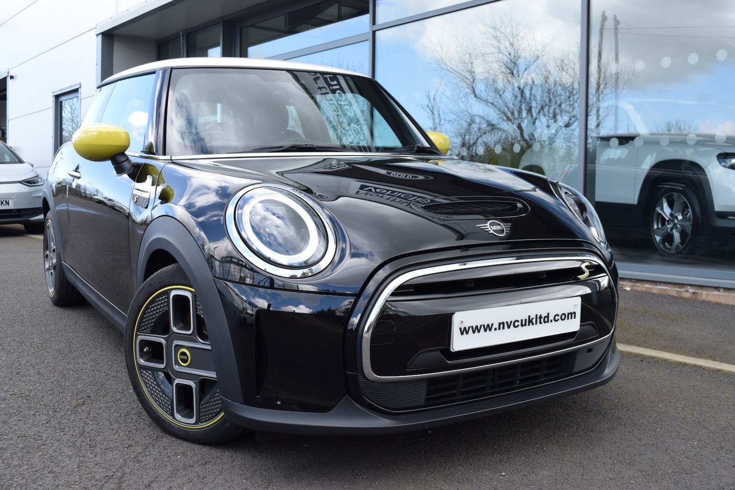 Used MINI Hatch 2022 for sale - 78223352: Photo 1