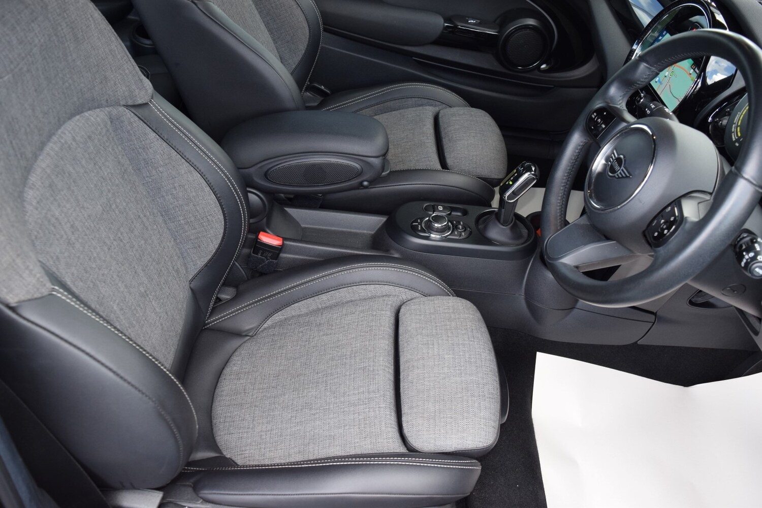 Used MINI Hatch 2022 for sale - 78223352: Photo 9