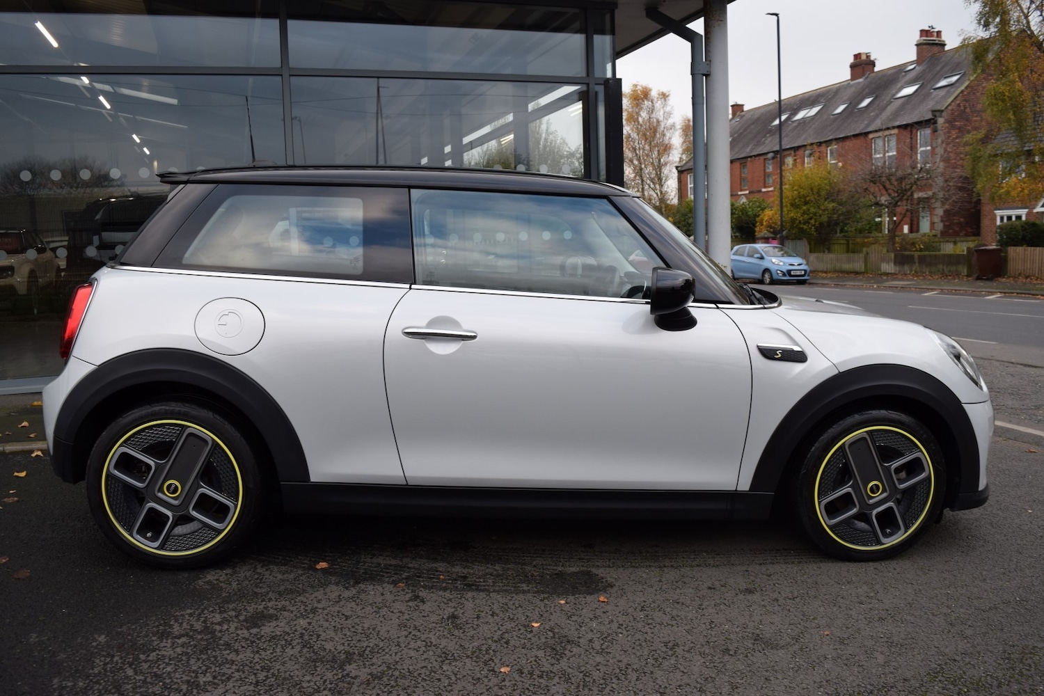 Used MINI Hatch 2022 for sale - 76507336: Photo 2