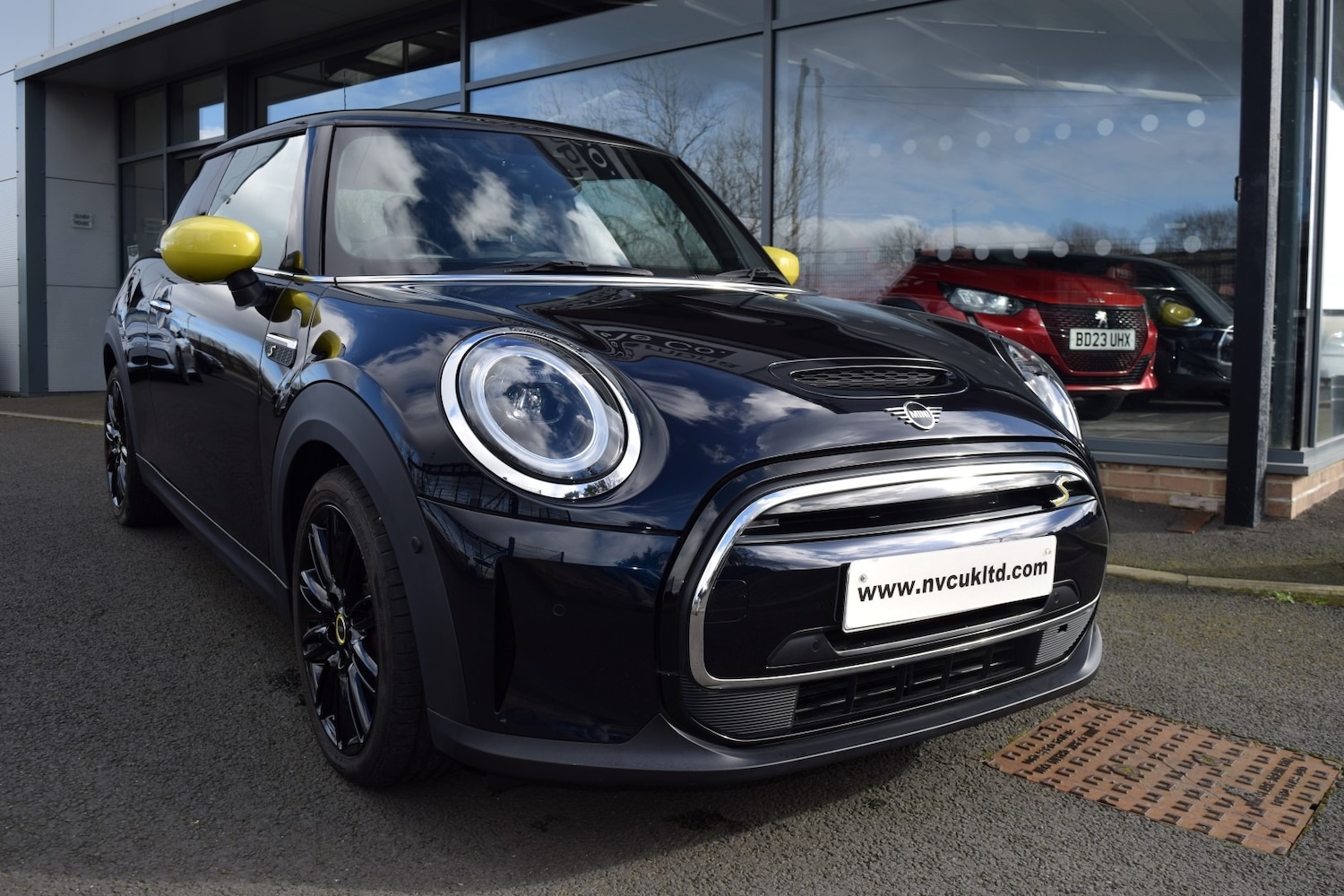 Used MINI Hatch 2022 for sale - 77689300: Photo 3