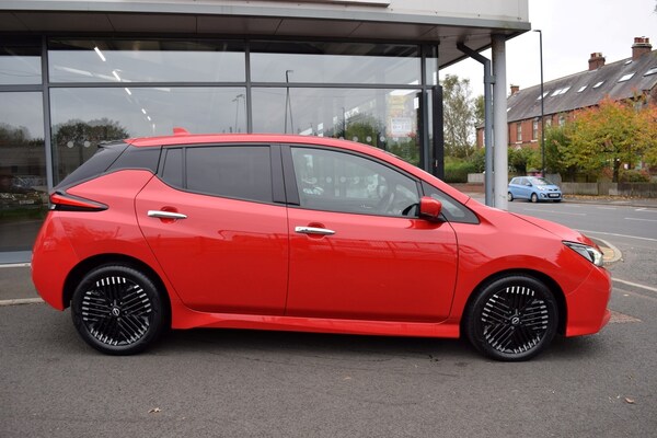 Used Nissan Leaf 2022 for sale - 76309971: Photo 2