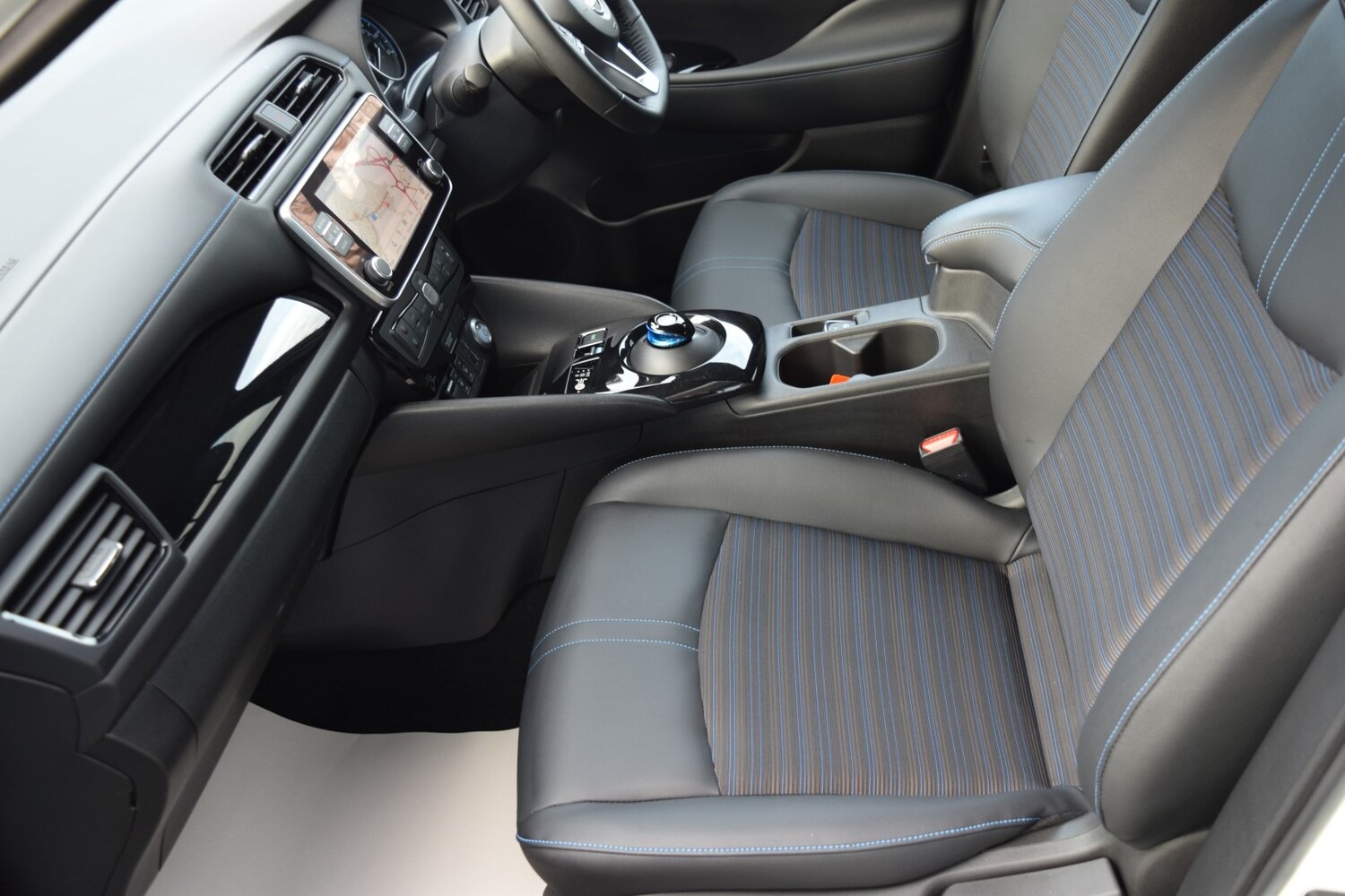 Used Nissan Leaf 2024 for sale - 76507381: Photo 11