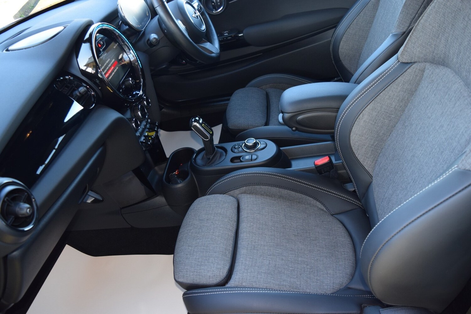 Used MINI Hatch 2023 for sale - 77556051: Photo 11