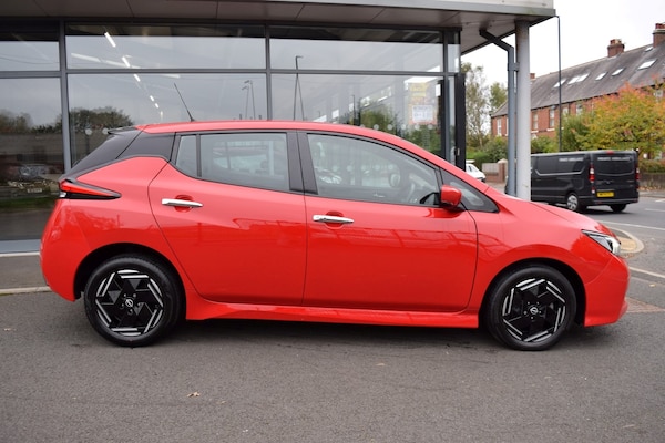 Used Nissan Leaf 2022 for sale - 76289654: Photo 2