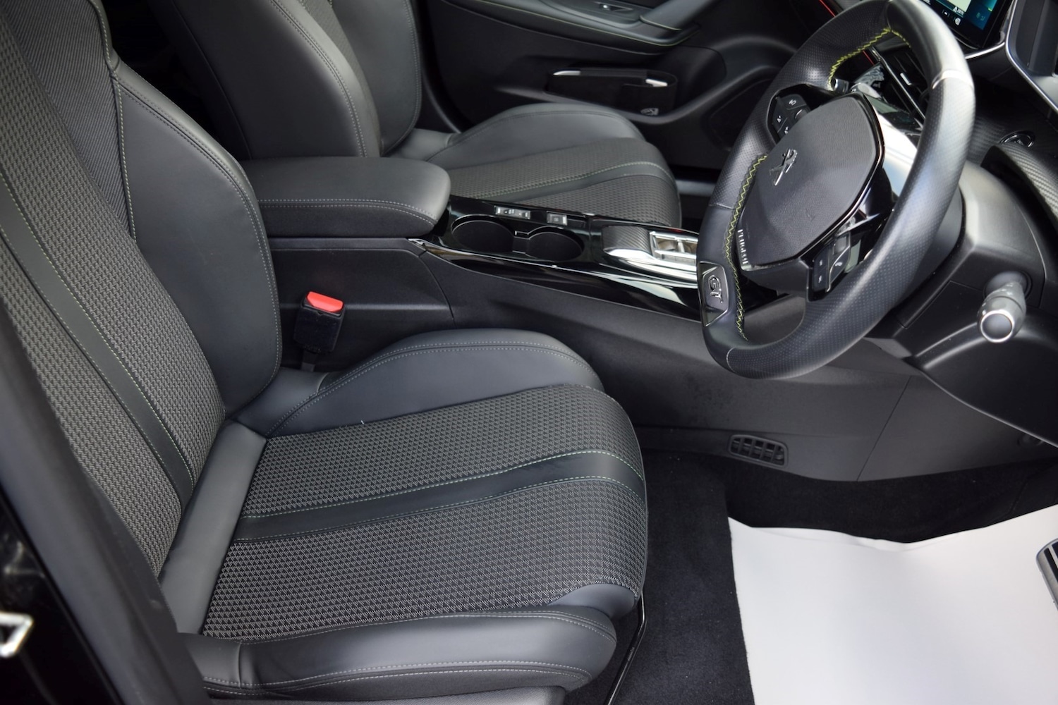 Used Peugeot 2008 2022 for sale - 76663346: Photo 10