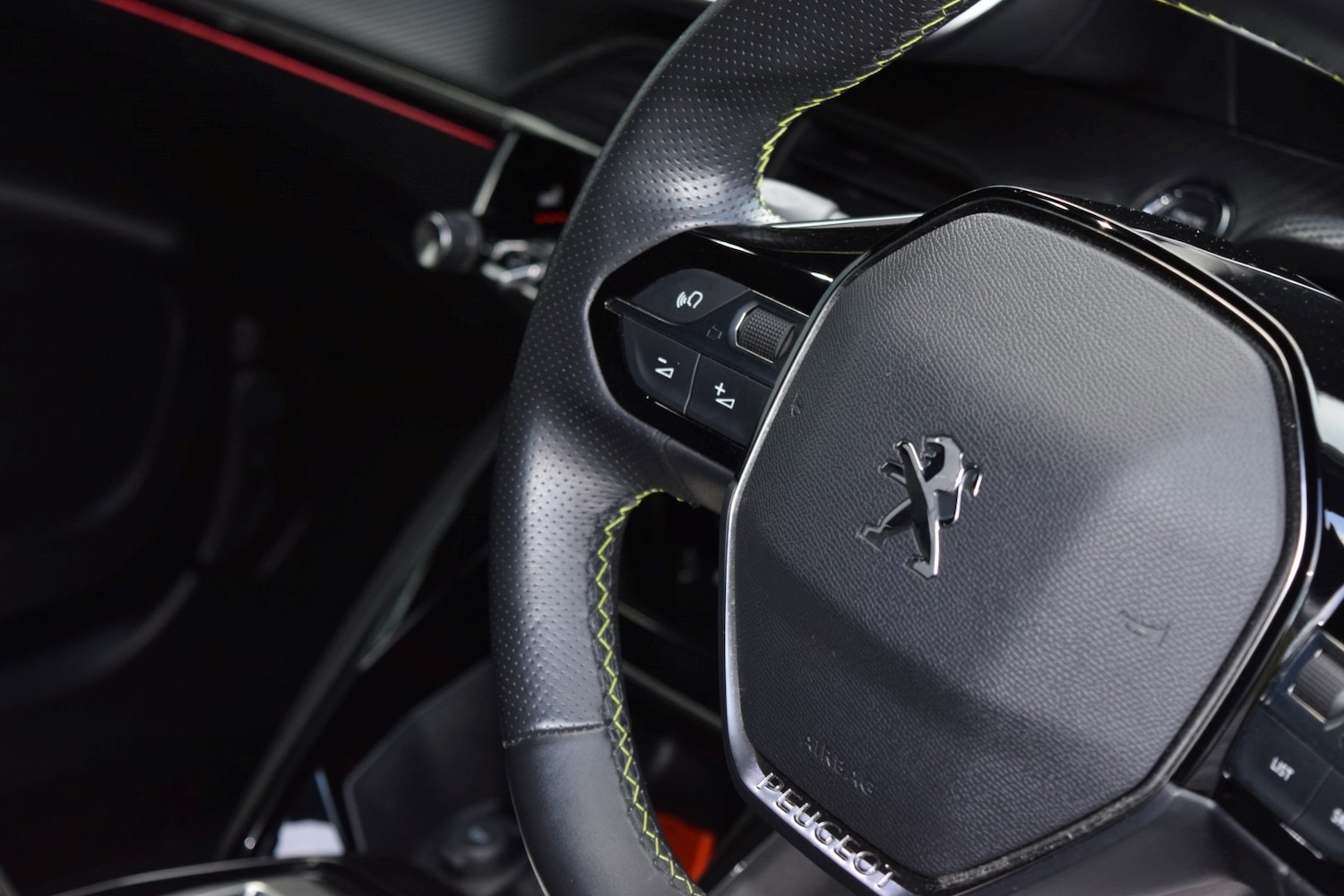 Used Peugeot 2008 2022 for sale - 76663346: Photo 17