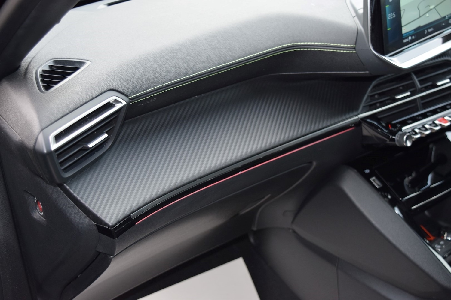 Used Peugeot 2008 2022 for sale - 76663346: Photo 40