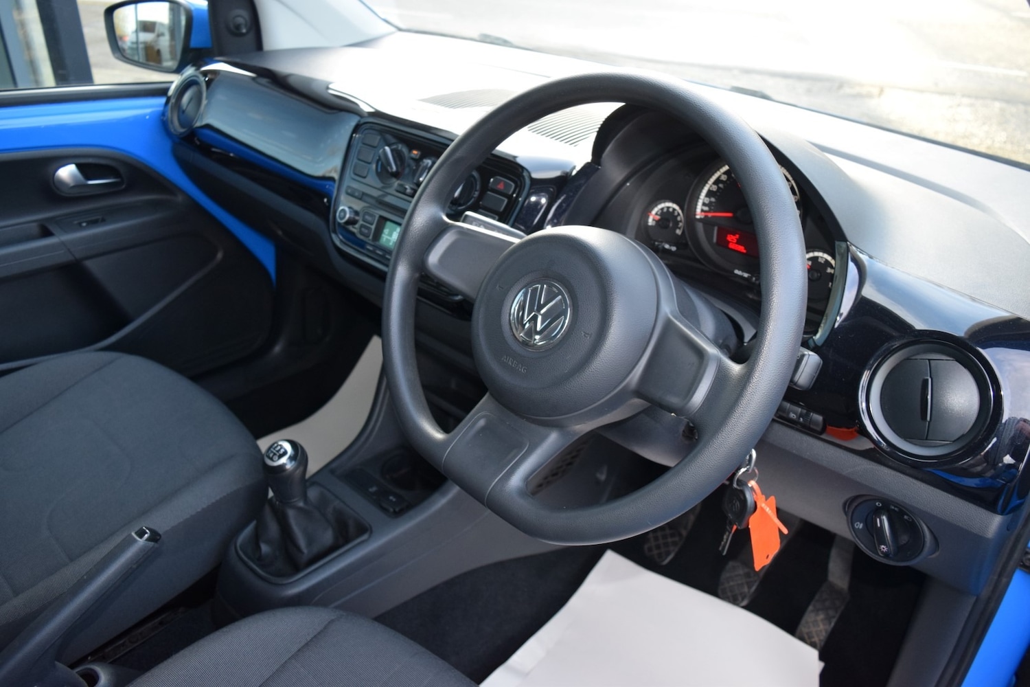 Used Volkswagen up! 2014 for sale - 76723079: Photo 14