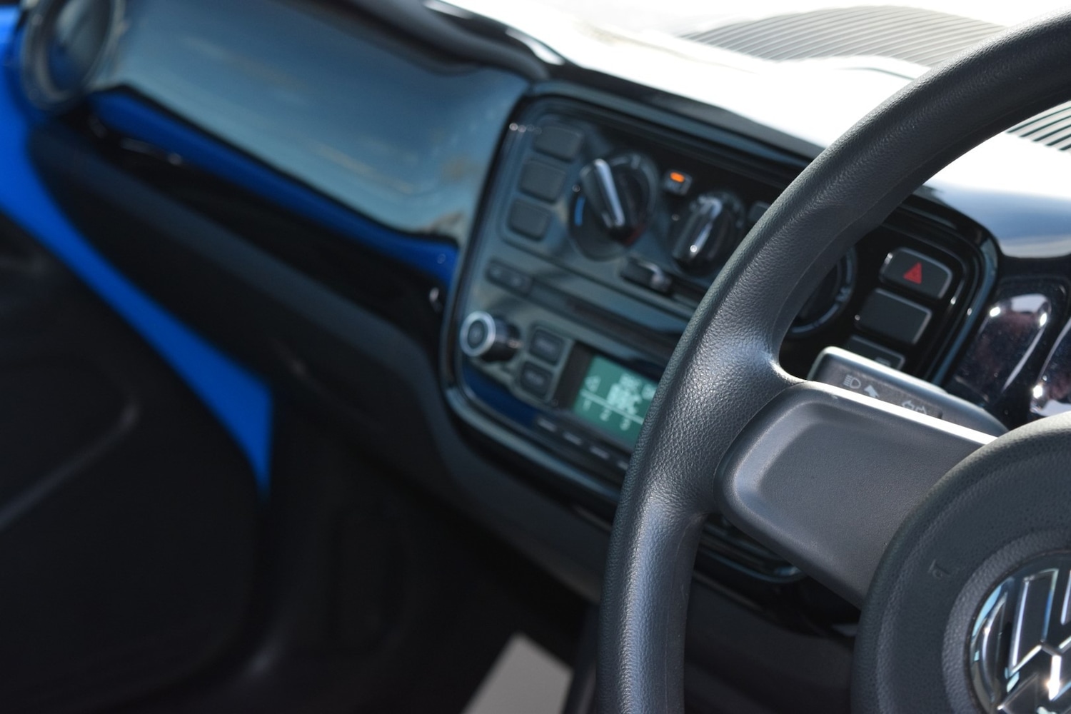 Used Volkswagen up! 2014 for sale - 76723079: Photo 16