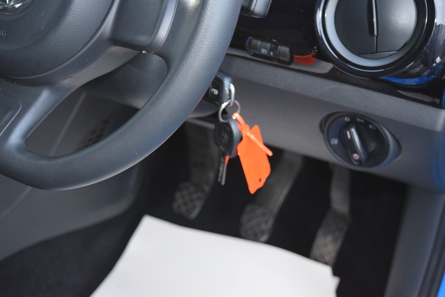 Used Volkswagen up! 2014 for sale - 76723079: Photo 20