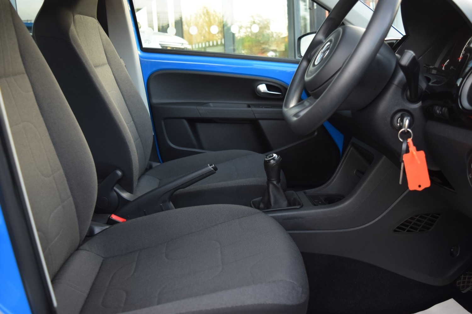 Used Volkswagen up! 2014 for sale - 76723079: Photo 28