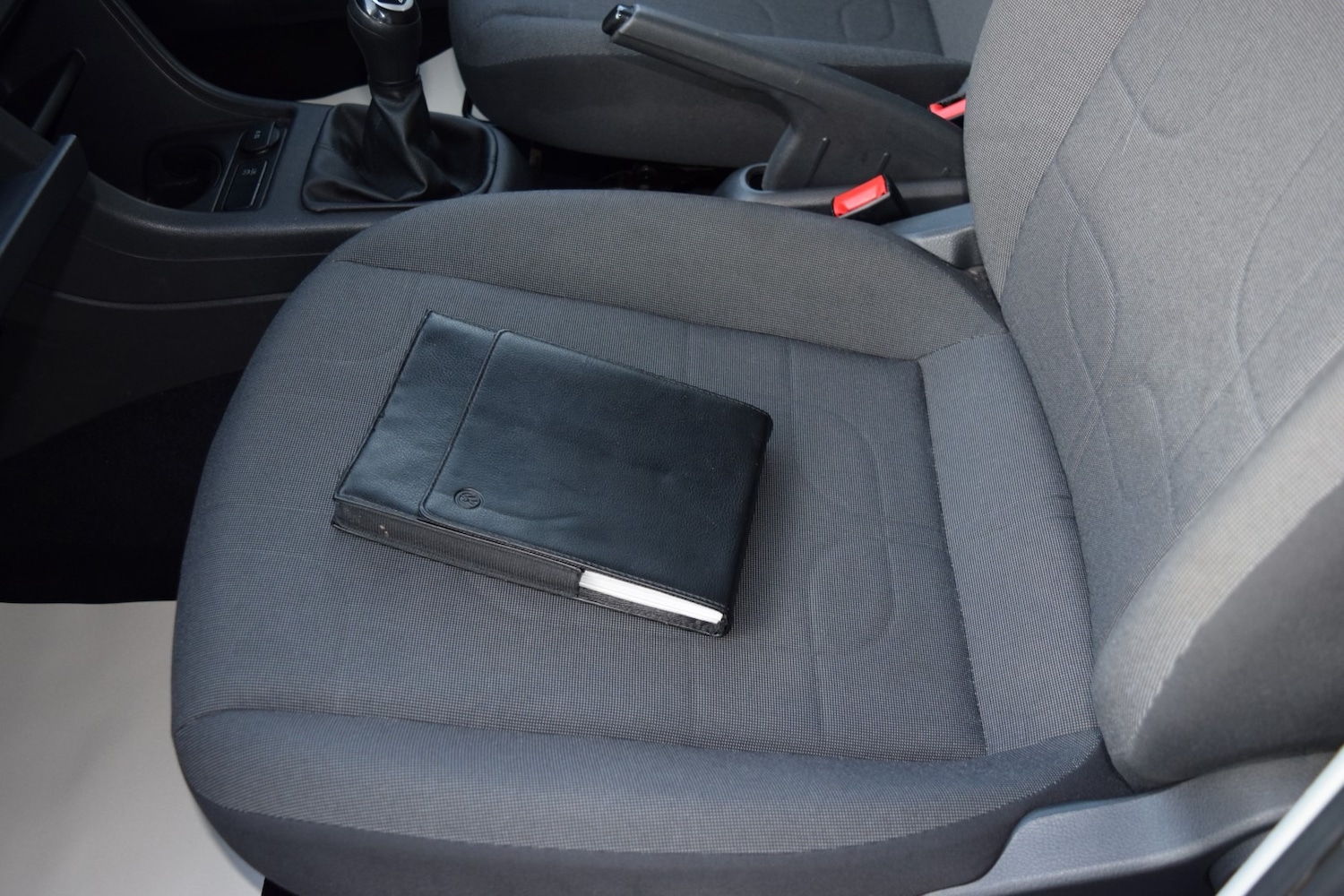 Used Volkswagen up! 2014 for sale - 76723079: Photo 39