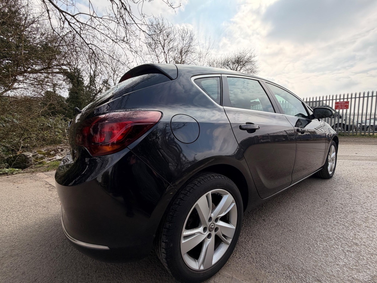 Used Vauxhall Astra 2015 for sale - 78007239: Photo 10
