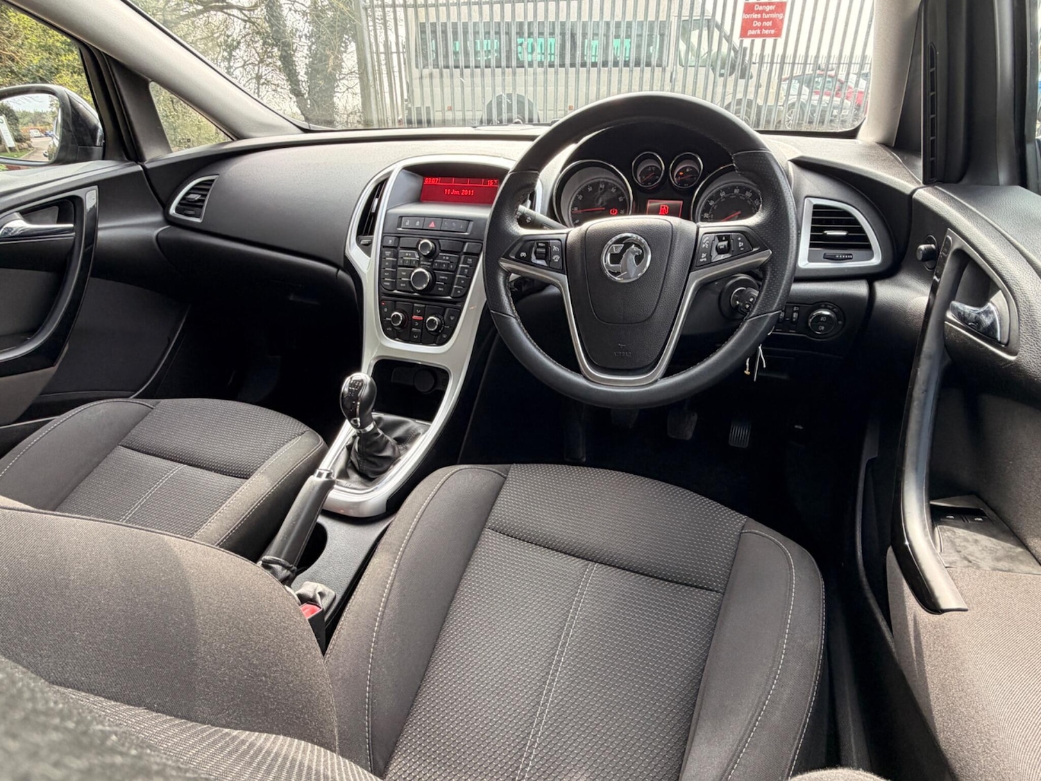 Used Vauxhall Astra 2015 for sale - 78007239: Photo 11