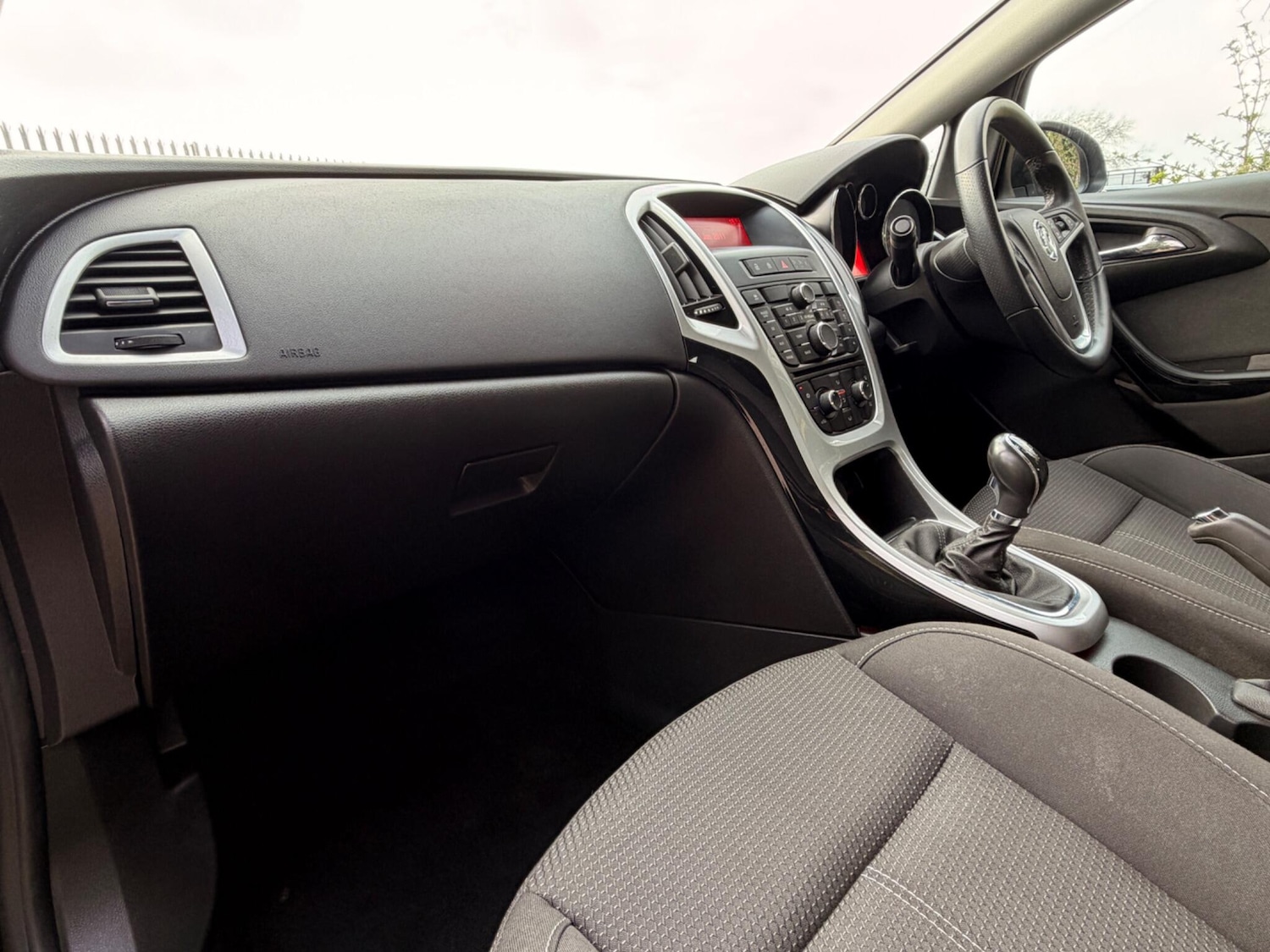 Used Vauxhall Astra 2015 for sale - 78007239: Photo 14