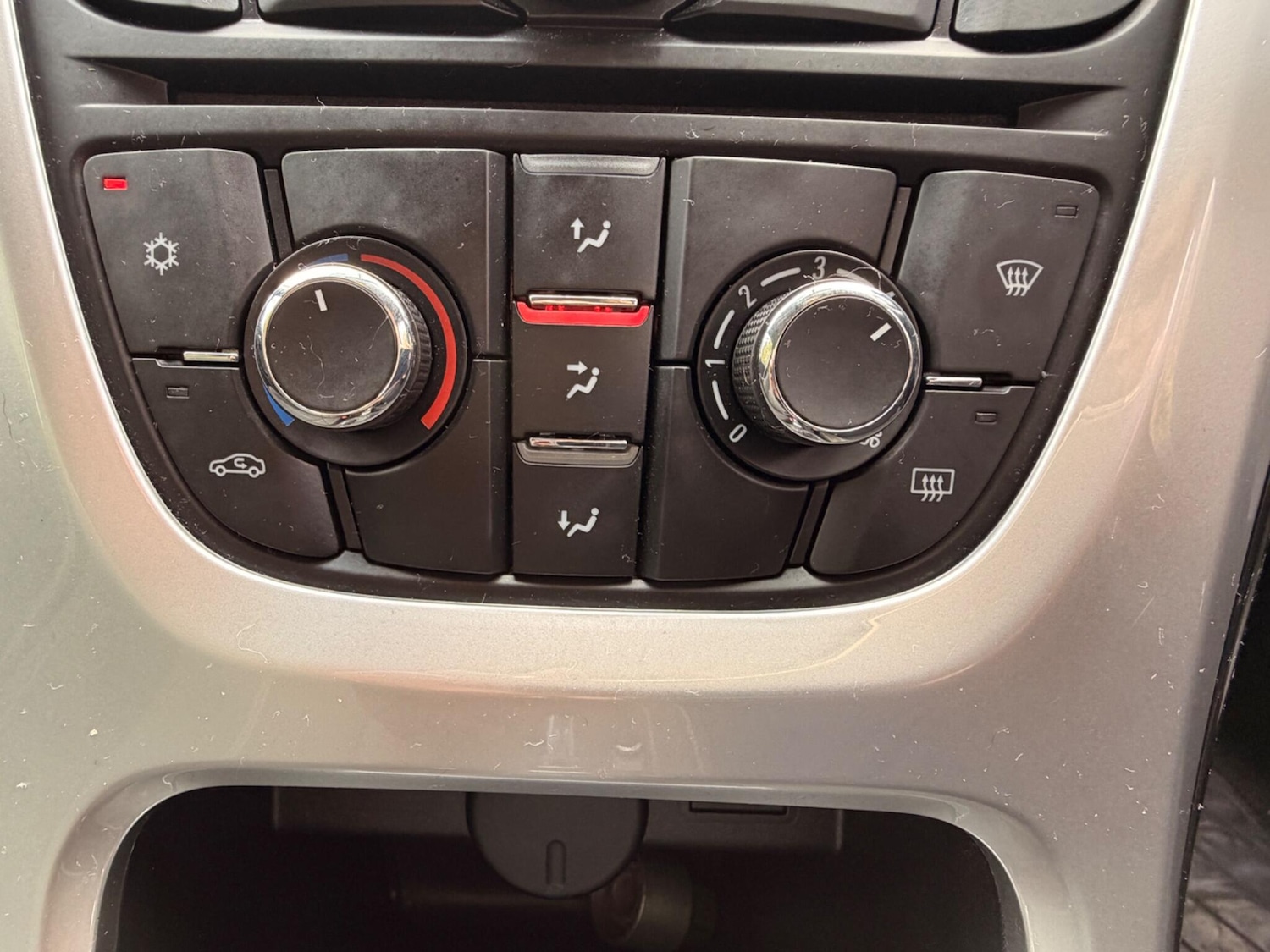 Used Vauxhall Astra 2015 for sale - 78007239: Photo 22