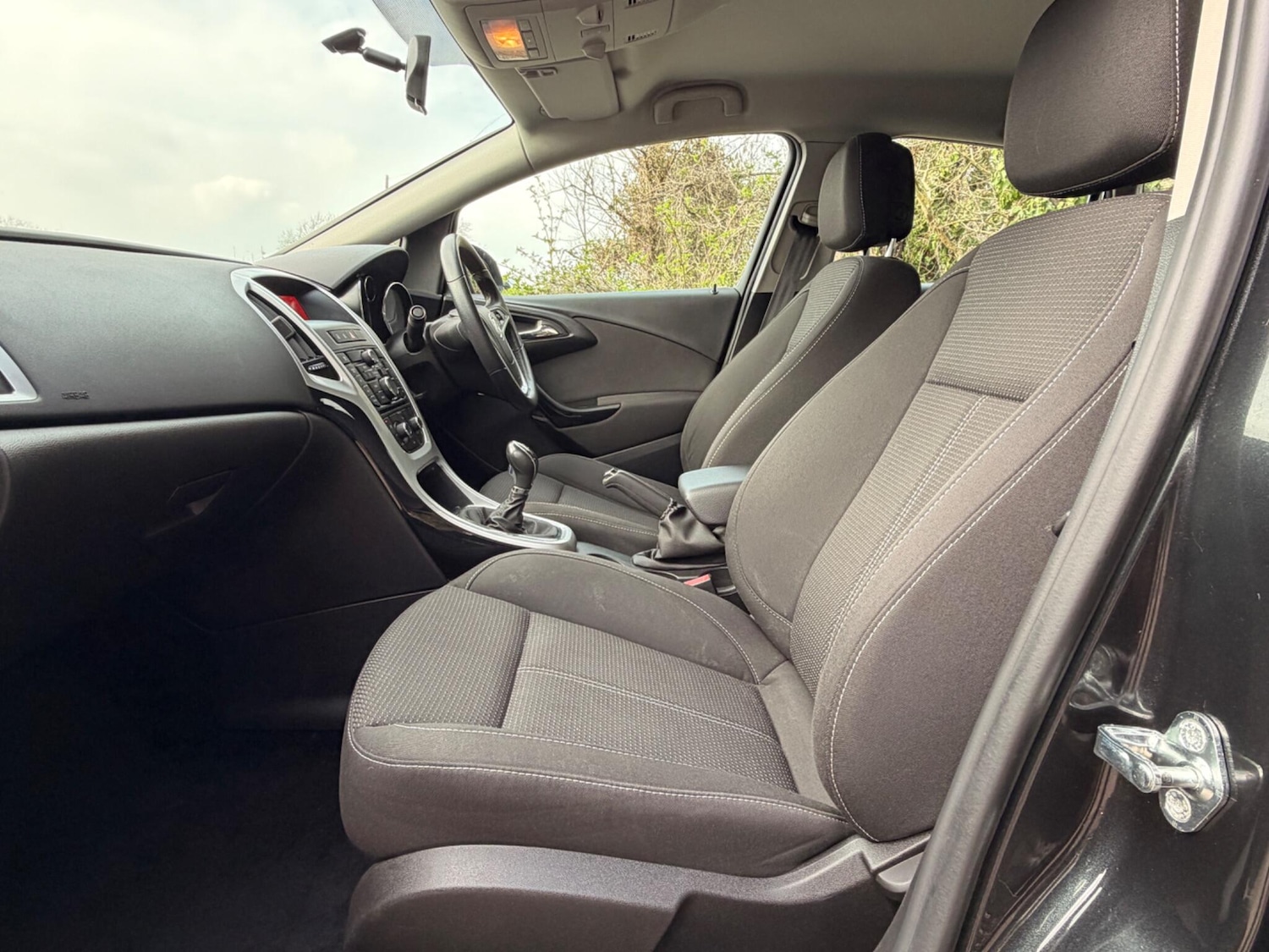 Used Vauxhall Astra 2015 for sale - 78007239: Photo 29