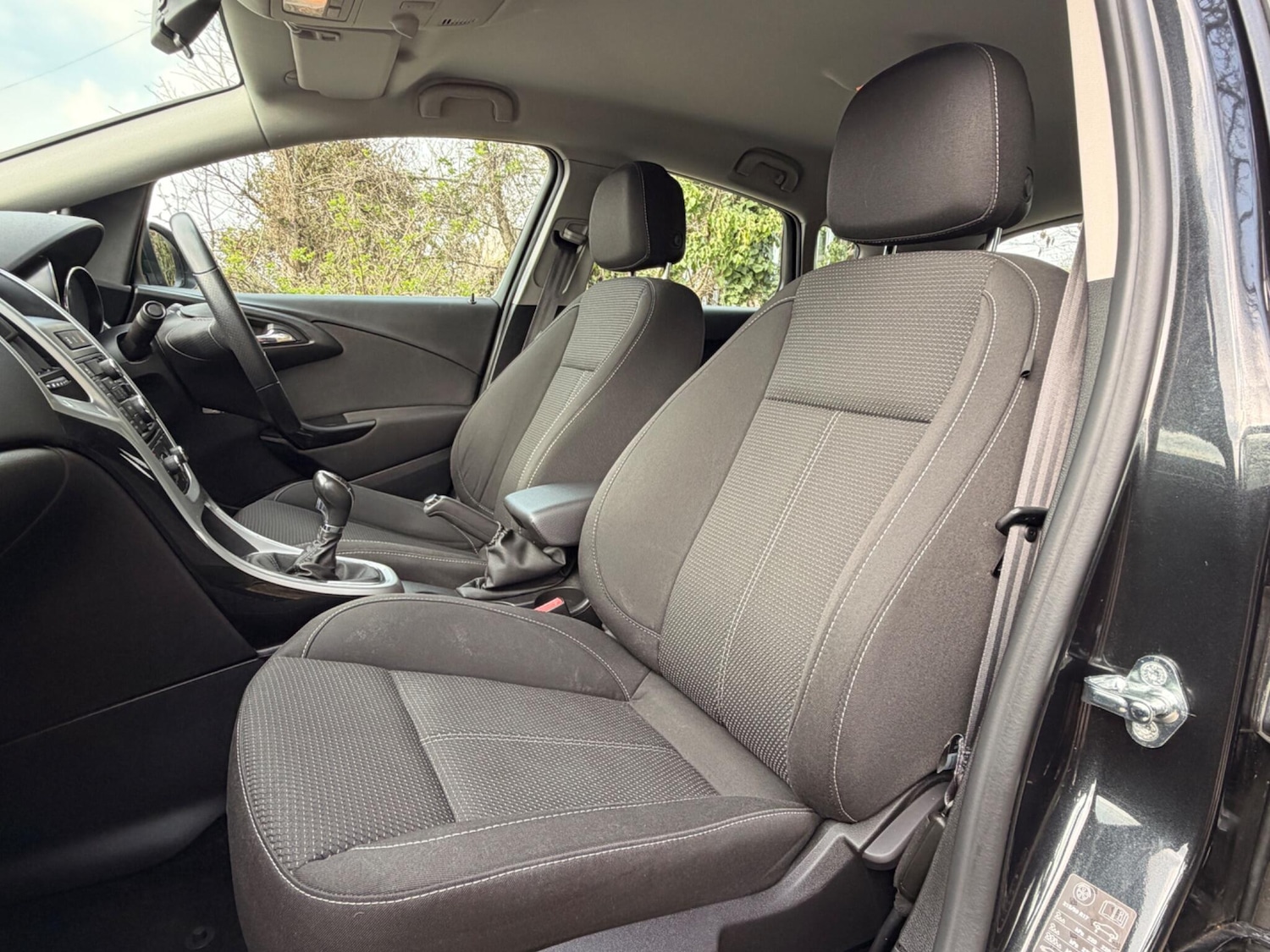 Used Vauxhall Astra 2015 for sale - 78007239: Photo 30