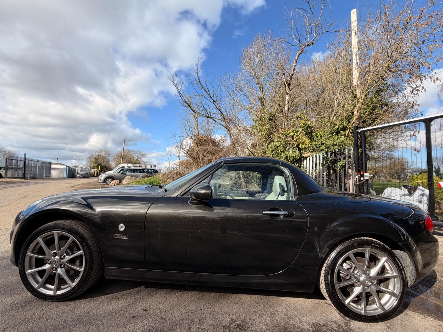Used Mazda MX-5 2011 for sale - 77744394: Photo 10