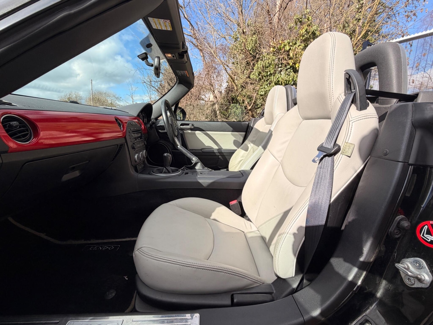 Used Mazda MX-5 2011 for sale - 77744394: Photo 30