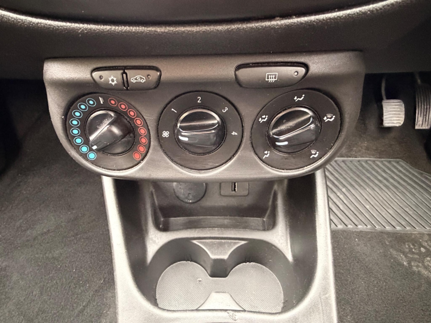 Used Vauxhall Corsa 2015 for sale - 78006526: Photo 29