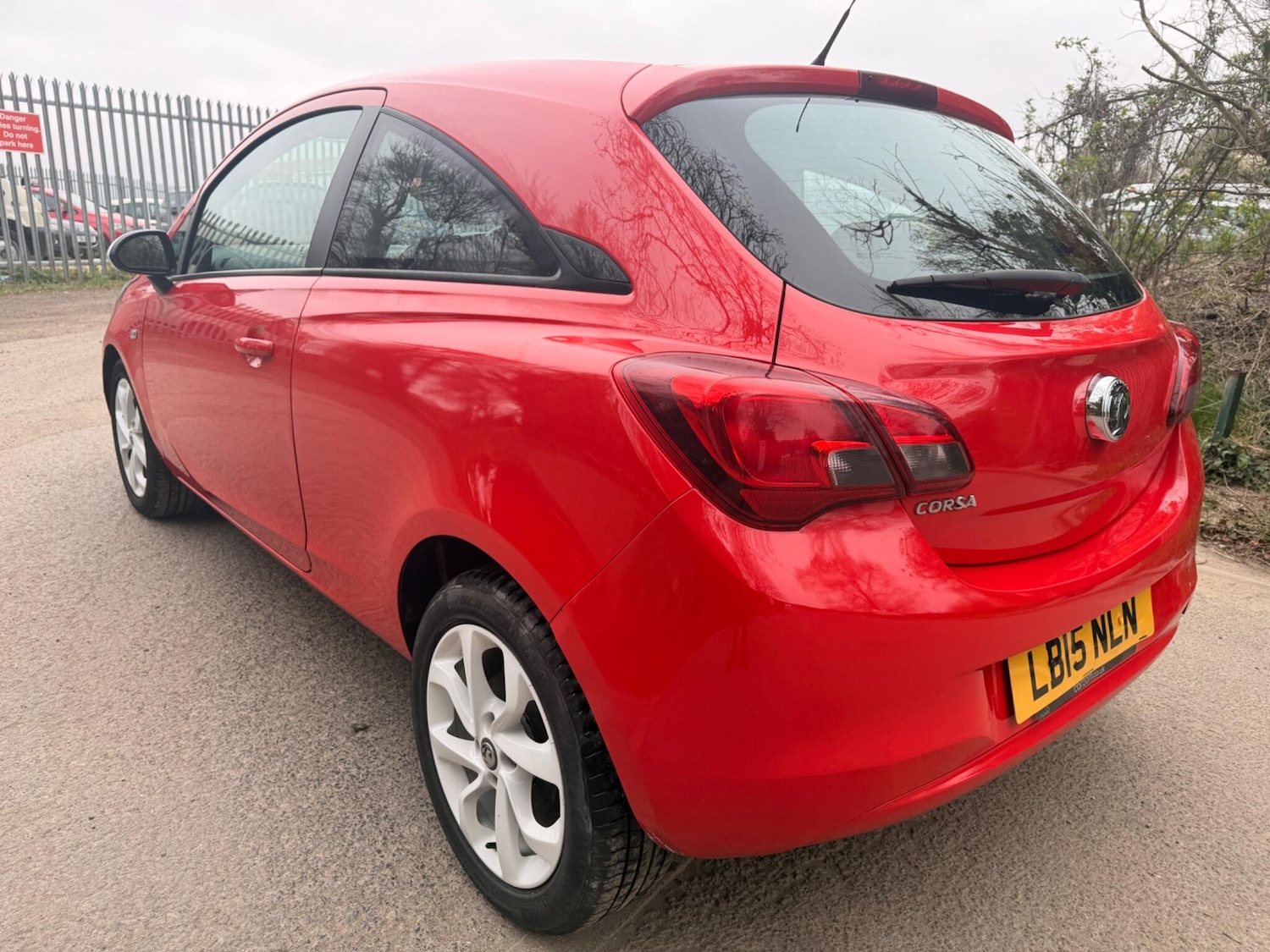 Used Vauxhall Corsa 2015 for sale - 78006526: Photo 4